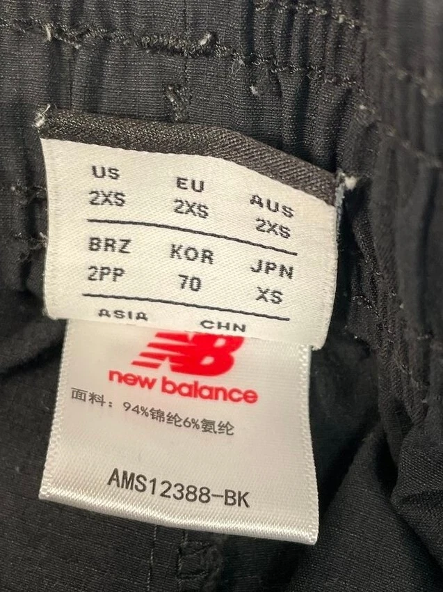 Pantalones cortos informales New Balance x Noritake para hombre negros talla XS Foto 4 de 4