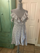 SHEIN, RUFFLED, COLD SHOULDER, ADJUSTABLE STRAP, V-NECK DRESS, LARGE