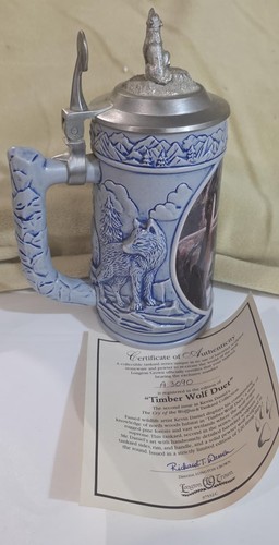 LONGTON CROWN TIMBER WOLF DUET THE CRY OF THE WOLFPACK BEER STEIN ~ A 3090