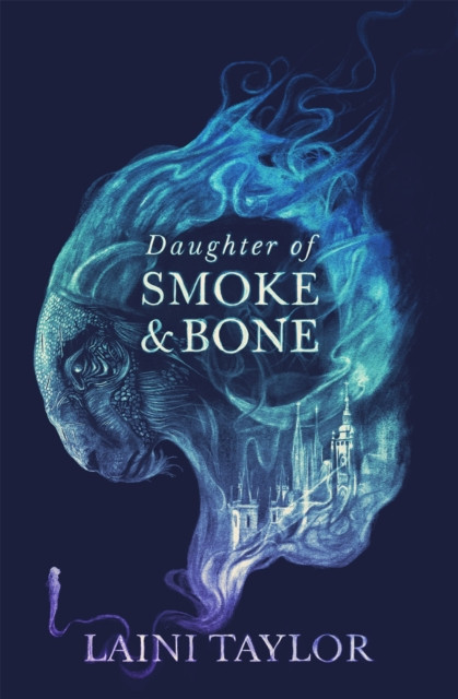 Daughter of Smoke and Bone by Laini Taylor (Paperback Book)