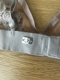 For Love And Lemons Skivvies Gray Mesh Floral Appliqu&eacute; Bralette, Sz M EUC