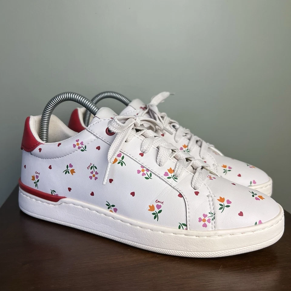 Zapatillas bajas Coach Clip para mujer 7,5 zapatos corazones flores florales C7666 blancas Foto 2 de 4