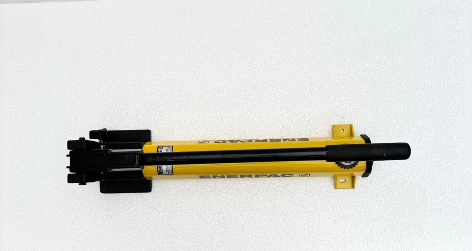 Enerpac P-392 Two Speed Hydraulic Hand Pump 10.000Psi 700Bar - Image 2 of 4
