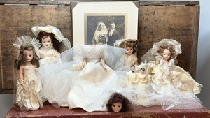 Lot Of Vintage Bride Dolls, Cake Topper, Wedding photo