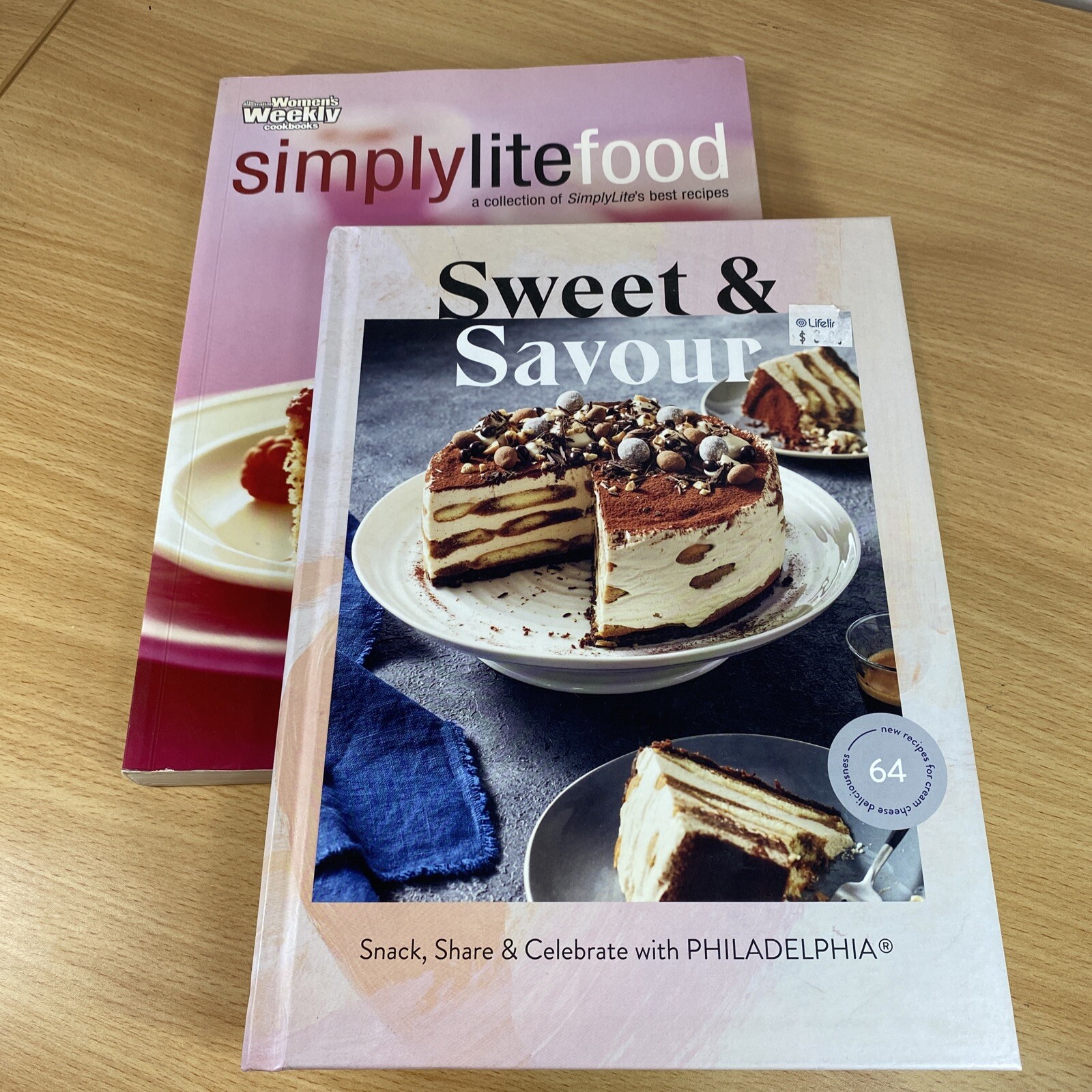 Simply Lite Cream Cheese Recipes Sweet & Savory Dishes for Women-image