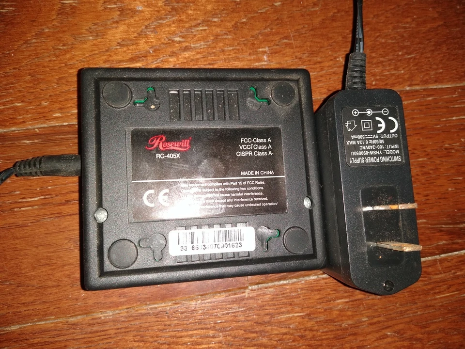 Rosewill 5 Port 10/100Mbp Network Switch RC-405X - Image 4 of 4