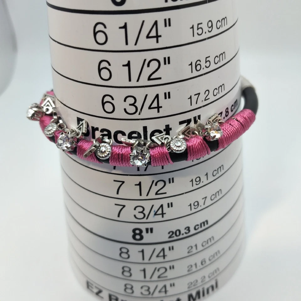 Pulsera REBECCA MINKOFF Cordón de Goma Cristal Dijes Rosa Plata Negro 7" Y2K Foto 2 de 4
