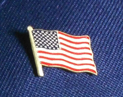 American Waving Flag Lapel Pins - Patriotic USA 5 Pins NEW - Picture 2 of 2