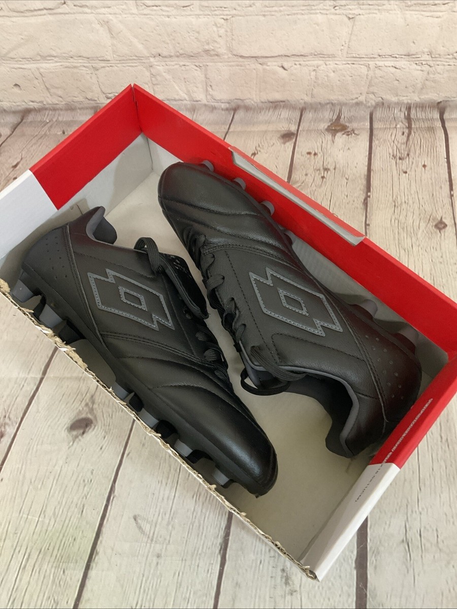 Chaussures De Football Lotto Stadio 200 III FG - Taille US 6,5 Noir, Neuves Sans Boîte