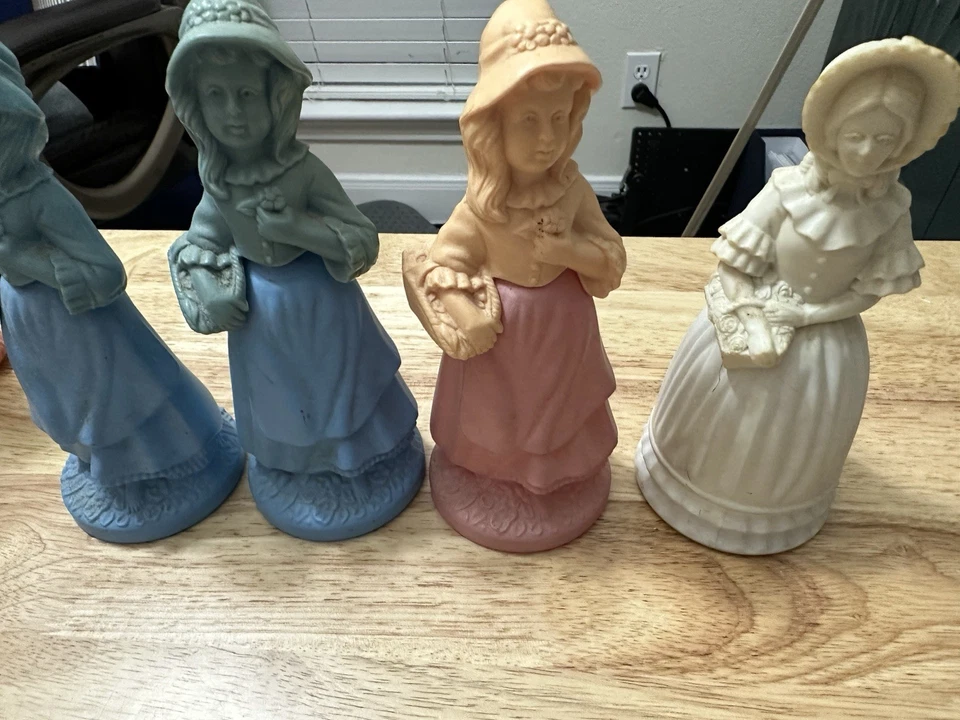 Avon Vintage 14 Perfume Bottles - various Flower Girls, Angel, Ladies, And Groom - Image 2 of 4