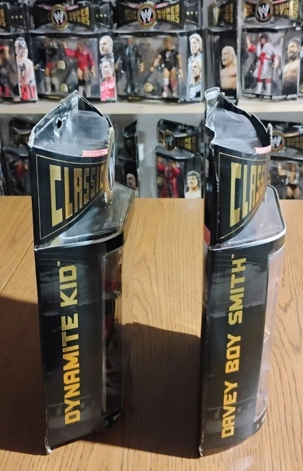 Superestrellas clásicas de la WWE The British Bulldogs Davey Boy Smith y Dynamite Kid Foto 3 de 4