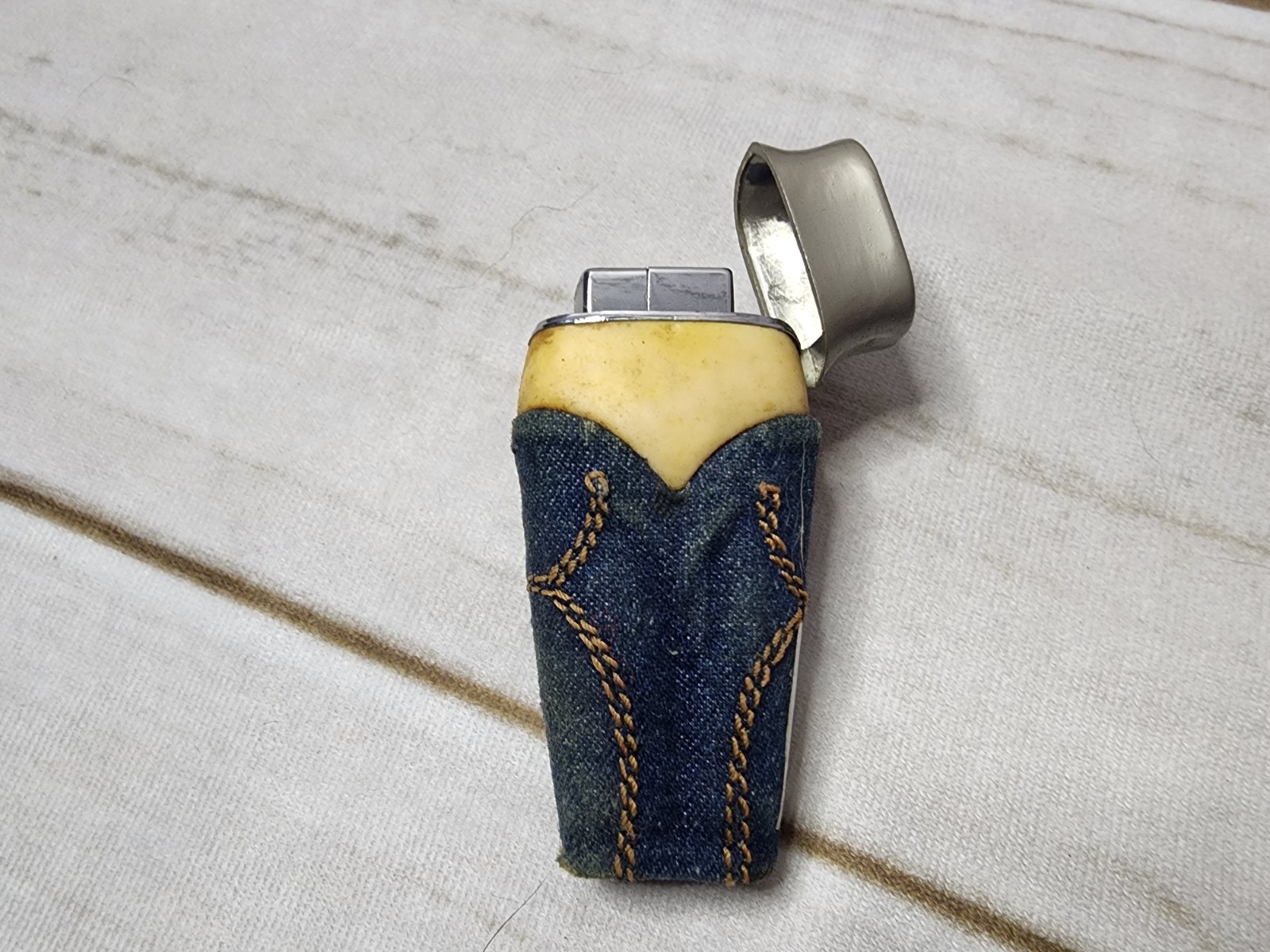 Collectible Gag Gift Womens Bottom Refillable Lighter