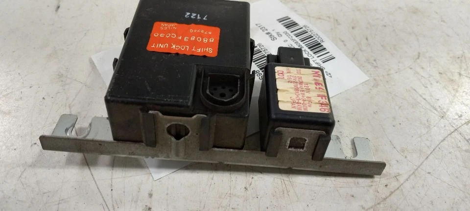 Módulo de control informático Subaru Forester Shift Lock 88083FC030 1998 1999 2000 Foto 2 de 4