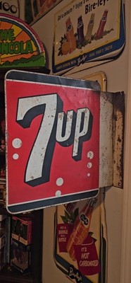 7up セブンアップ パブミラー アドバタイジング ビンテージ サイン I064 Vintage 1964 7UP painted metal Flange Sign – Stout Sign Co