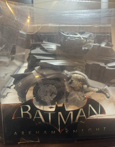 SDCC COMIC CON 2014 MATTEL BATMAN ARKHAM KNIGHT BATMOBILE 3.75”  EXCLUSIVE RARE