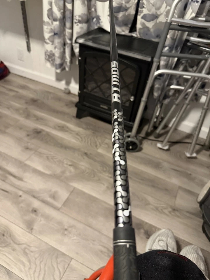 Controlador TaylorMade R15 9,5 Loft Fujikara Pro 60 rígido flexible agarre GP diestro Foto 4 de 4