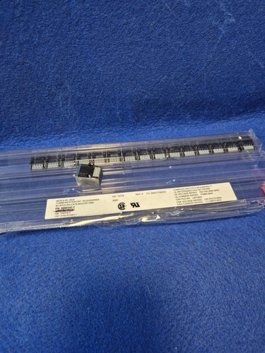 Modular Jack 5558342-1 8POS, R/A, CAT5, SHLD, PC GND lot of 16. - 第 8/8 張圖片