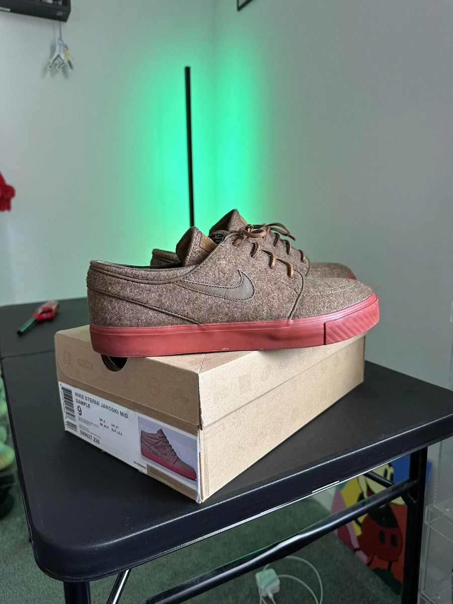 Nike sb best sale janoski mid brown