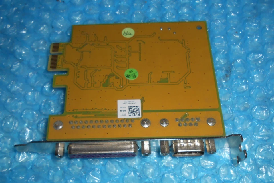 Tarjeta de interfaz Sunix Dell 0GP385 RK-6669 CN-0GP385-13740-180-0689-A00/26T-1666 Foto 2 de 4