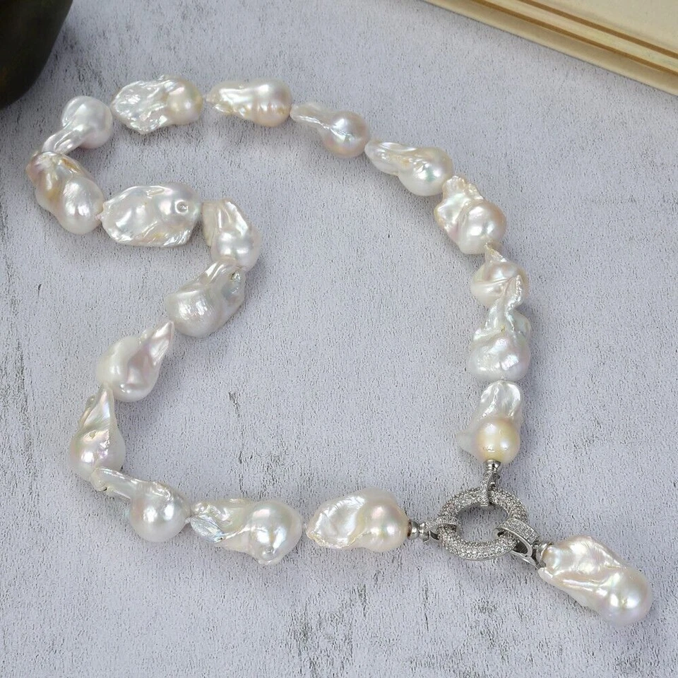 Collar de perlas barrocas Keshi blancas naturales de 20" con colgante de circonita cúbica clásico para mujer Foto 2 de 4