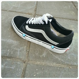 black and white vans junior size 3