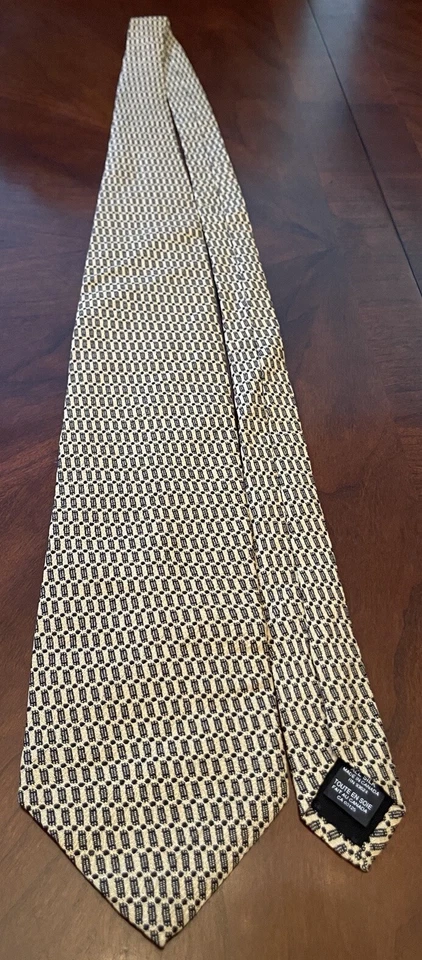 Corbata Jeffrey Banks dorada negra 100 % seda para hombre hecha en Canadá Foto 3 de 4