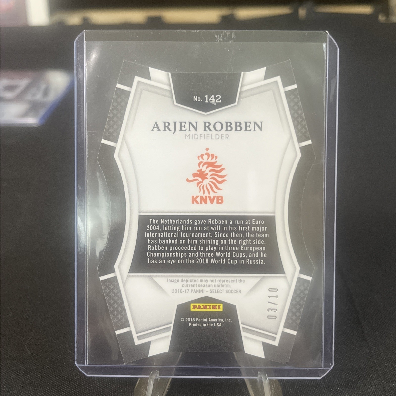 2017 Panini Select Soccer Gold Prizm 03/10 Arjen Robben Dinged Corner view 2