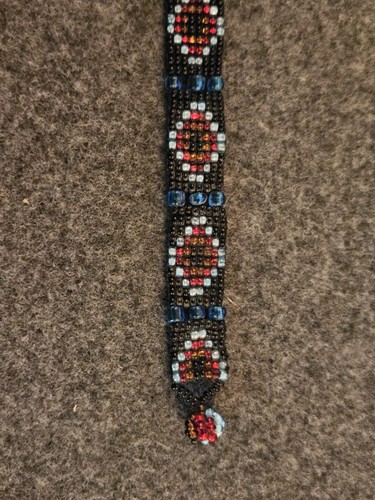 Handmade Colorful Seed Beaded Native Artisan Tribal Motif Bracelet - Picture 13 of 15