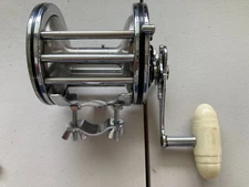 Vintage Penn Senator 3/0 Fishing Reel,  USA Made, with reel clamp, power handle