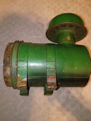 #ad Air Breather Housing For John Deer Model 70 1970s Skid Steer CHIPPED PAINT amp;RUST $150.00