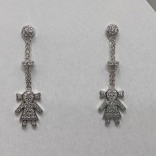 ORECCHINI PENDENTI CON CIONDOLO BIMBA IN ORO BIANCO 18KT E ZIRCONI 4 GR. (2692)