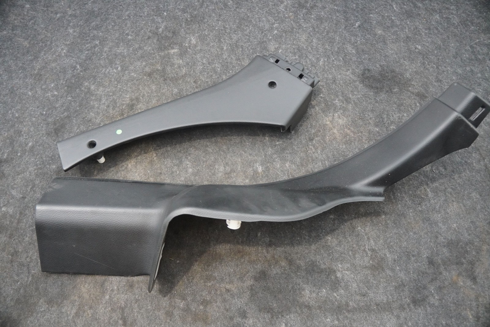 Rear Right Sill Kick Plate Pillar Cover Trim Panel Maserati Quattroporte M156