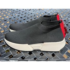 DKNY Marcel Sneakers Logo Tab Back Zip Black Slip-On Sneaker Shoes Sz 8.5