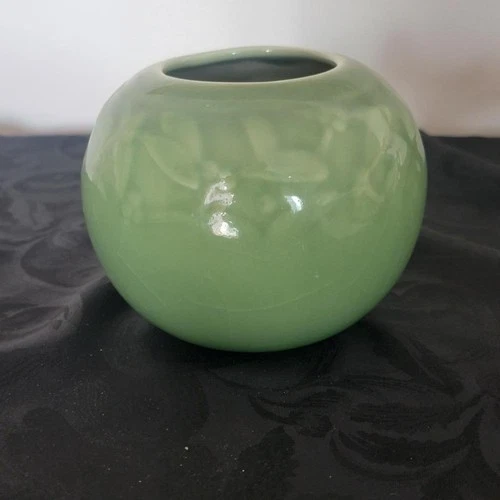 Circa 1945 Rookwood Pottery 4" Berries Leaves Green Gloss Glaze 6545 Vase