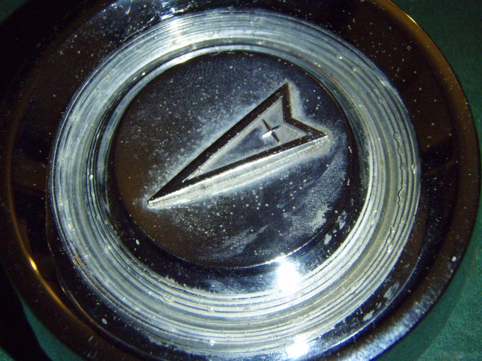 1965 Pontiac 65 Catalina horn button standard steering wheel - Image 3 of 4