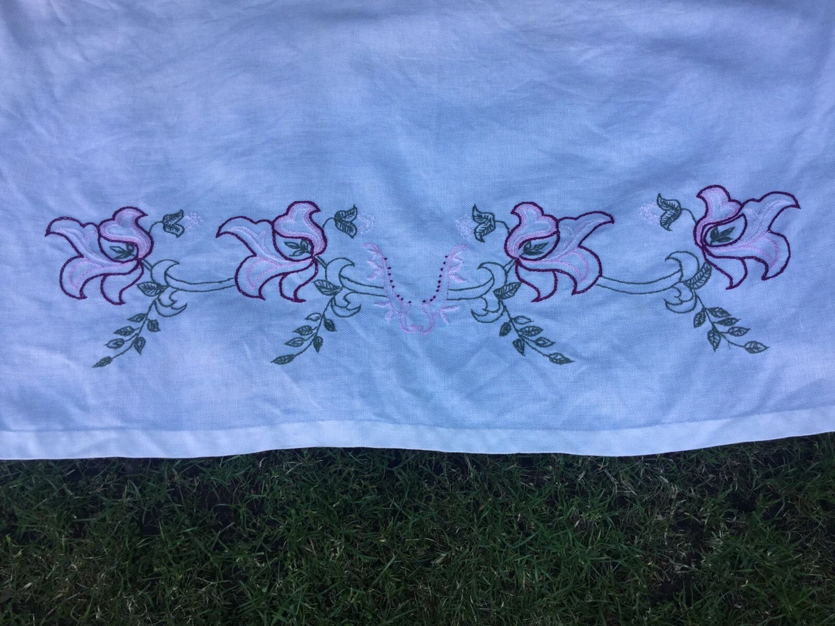 Sofa back on sale cover embroidery design