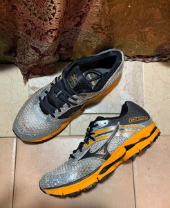mizuno cross trainers
