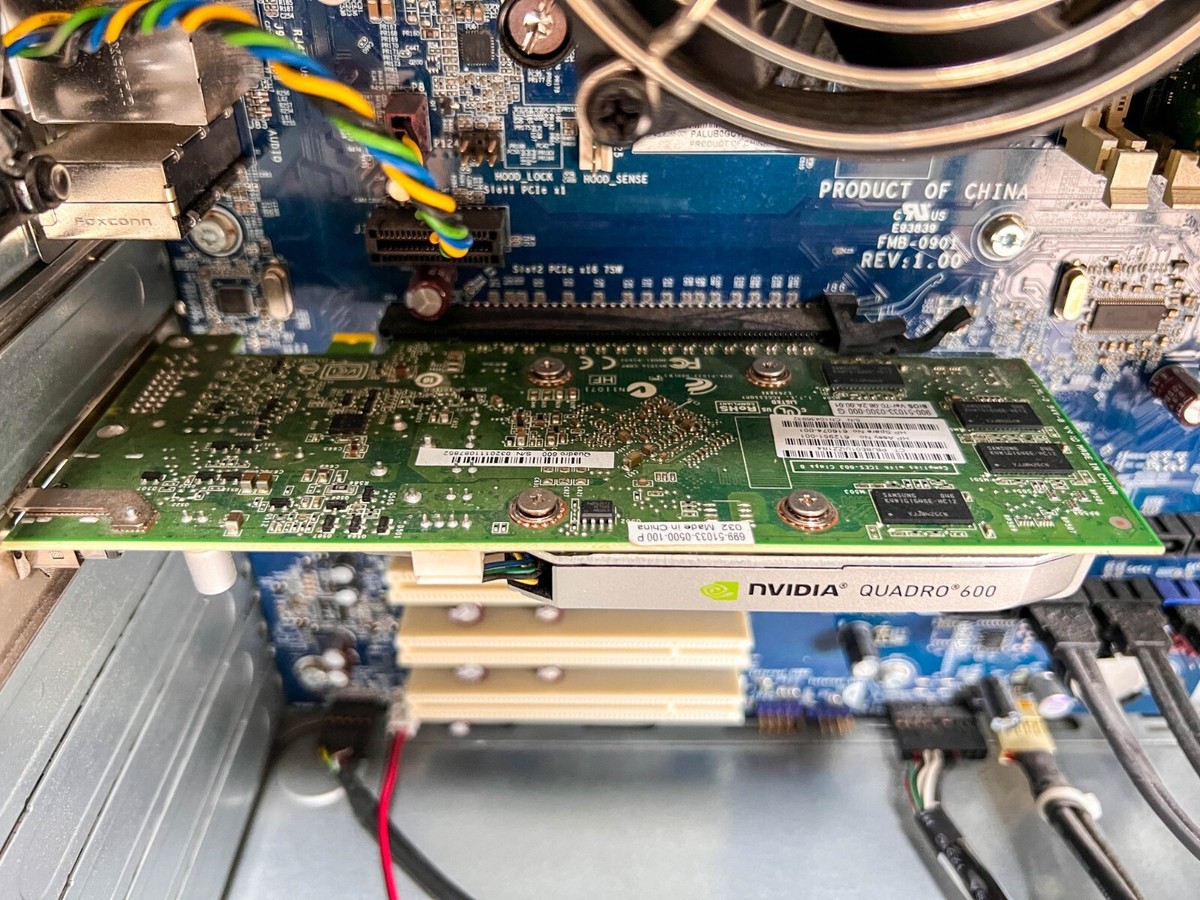 HP Z200 WorkStation Intel Xeon X3430 @2.4GHz 4GB 2x 500GB with
