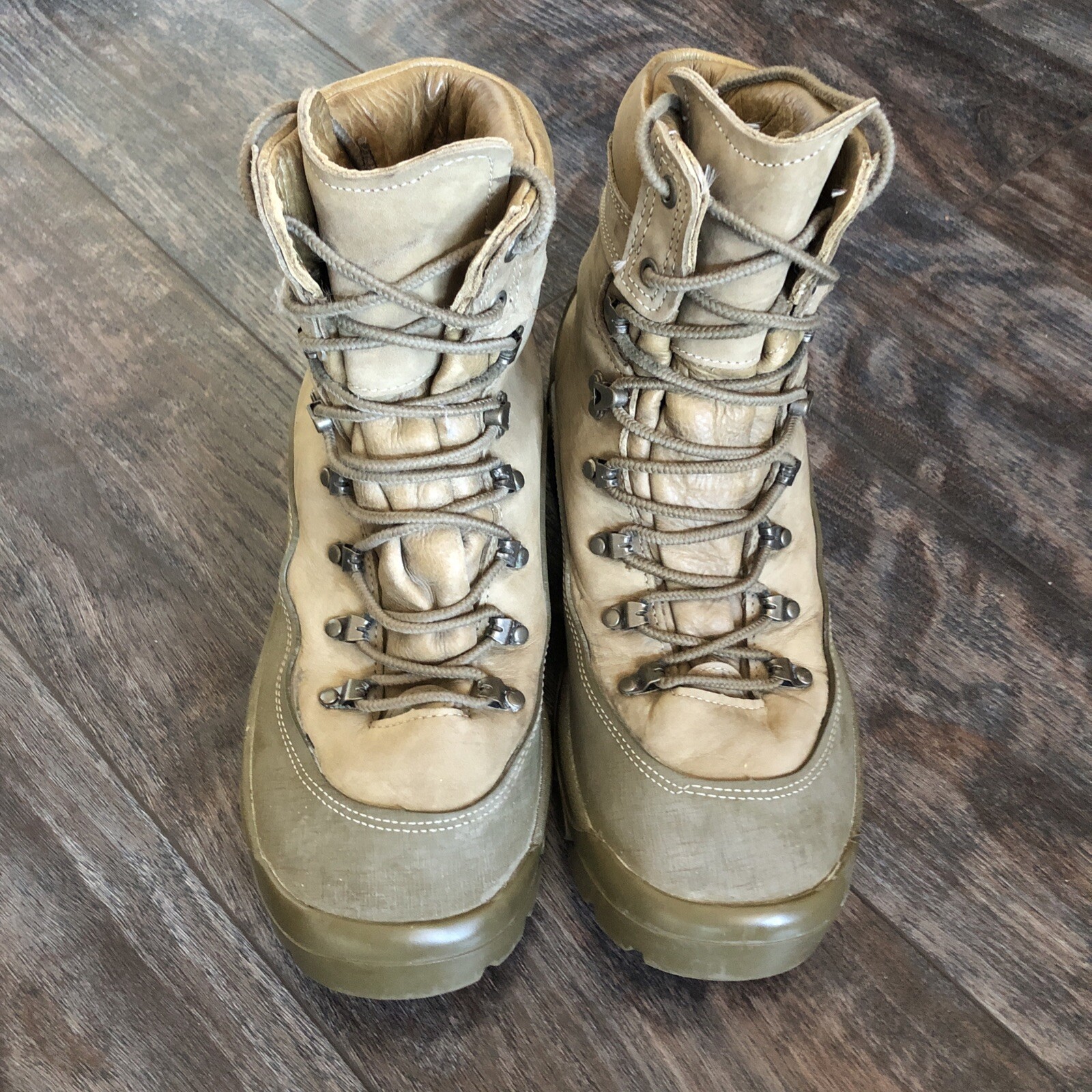 Belleville MCB 950 Military Mountain Combat Boots Mens Size 10.5W Tan