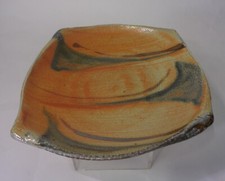 RUTHANNE TUDBALL STUDIO POTTERY - SODA-GLAZED SQUARE FOOTED DISH