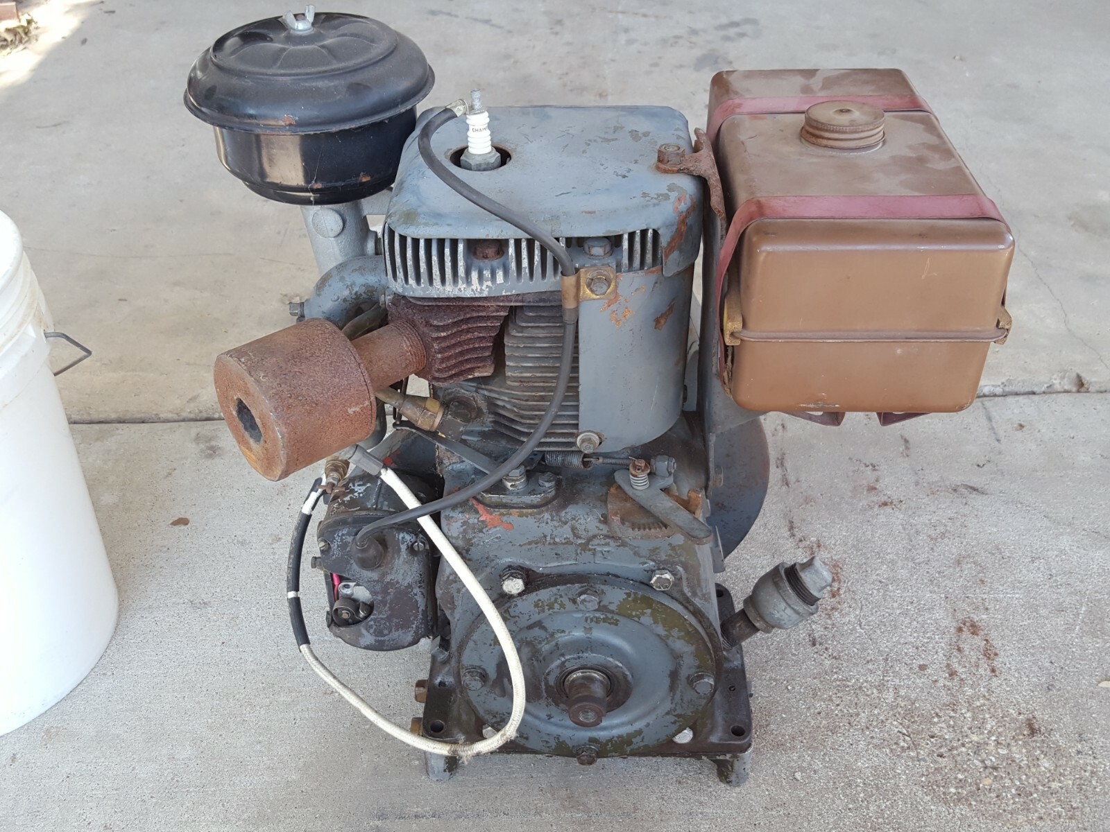 Wisconsin AEN engine, has compression and spark, not running eBay