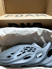 Yeezy Foam Runner "Carbon", US 13, EU 48,5