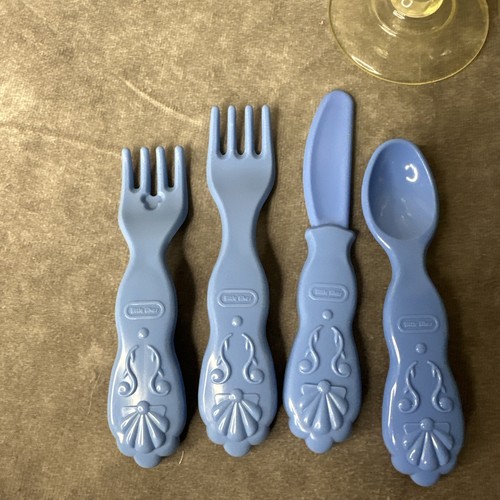 Little Tikes Vintage Victorian Elegant Dining Set - Picture 2 of 6