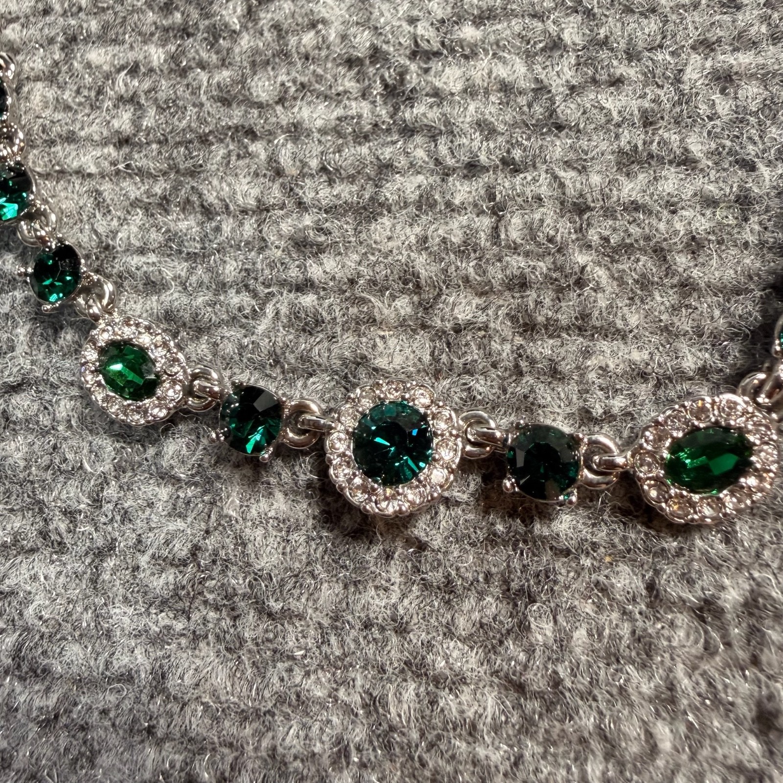 NEW Givenchy Necklace Earring Womens Silver-Tone Emerald-Green Crystal Stone thumbnail 4