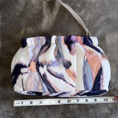 Vince Camuto 2 Harlo Clutch Handgelenktaschen - Bild 4 von 4