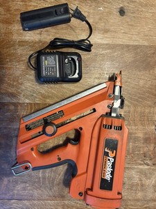 Paslode 900420 Cordless IMCT Framing Nailer (Read Description)