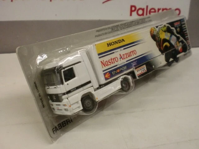 ITALERI 1/87 - MODELLINO CAMION - MERCEDES HONDA MOTO GP NASTRO AZZURRO - Immagine 2 di 2