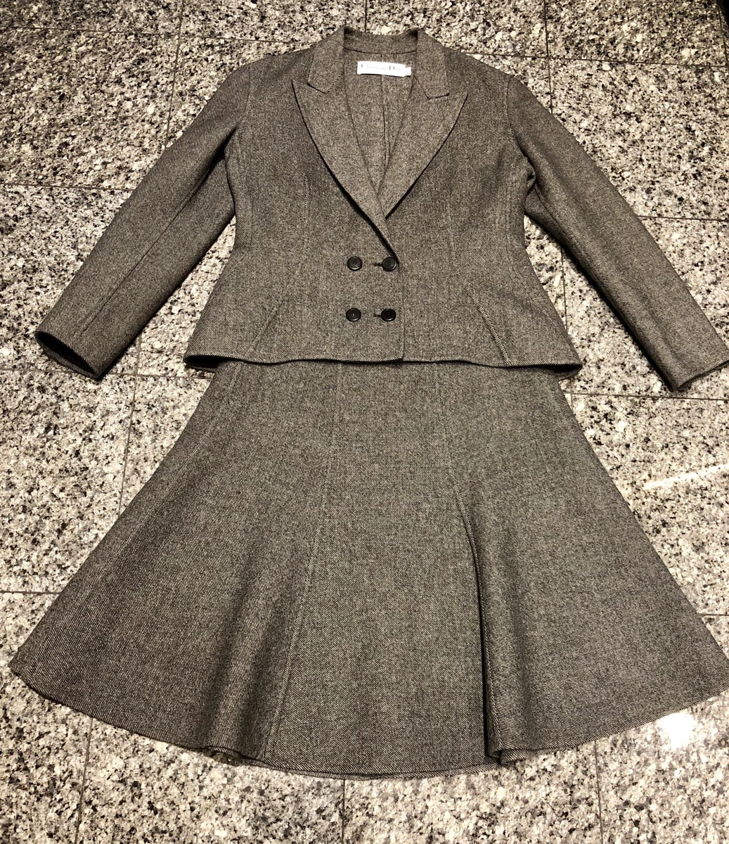 Double breasted store skirt suit