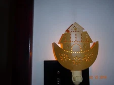 NEW COLONIAL TIN  MUSTARD COLORED NOAH'S ARK METAL NIGHT LIGHT