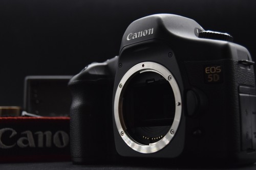 Canon EOS 5D 12.8 MP Digital SLR Camera Body Only【NEAR MINT SC 4446(4%)】#800 - Picture 1 of 16